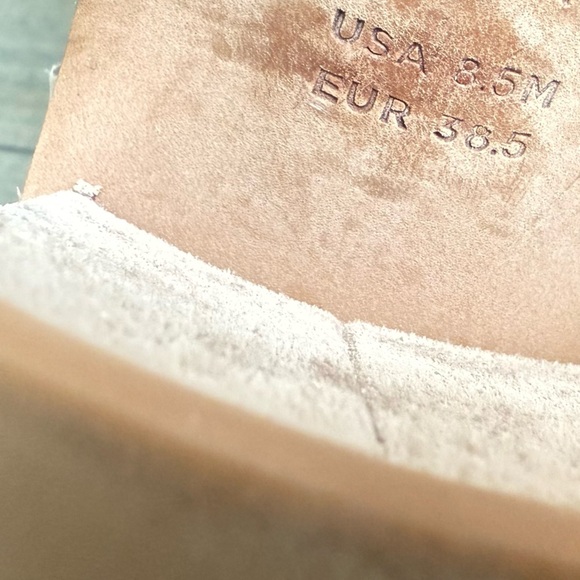 Via Spiga Women's Suede Block Heel Ankle Strap Sandals beige size 8.5 - Picture 3 of 5